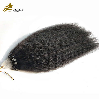 Des extensions de cheveux humains naturels noirs de 18 pouces.