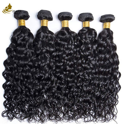 Des boucles de cheveux humains naturelles