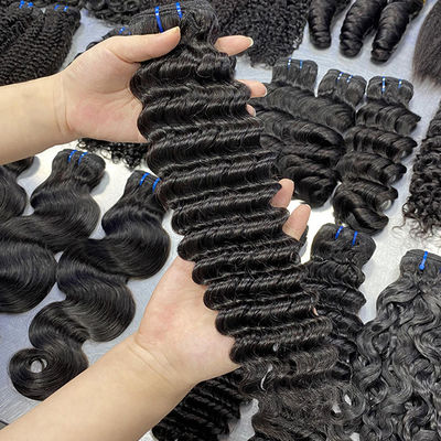Cheveux humains bruts, vagues profondes, cheveux brésiliens