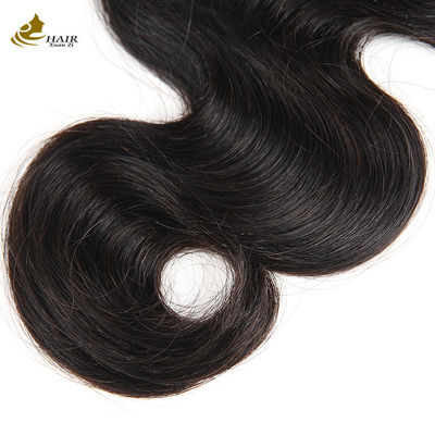 130 Densité de cheveux humains Fermeture de dentelle Naturel Vague noire du corps 4x4